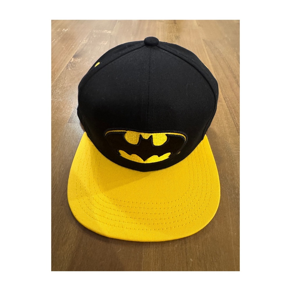 Batman Snapback Hat Black Yellow DC Comics Flat Brim Cap Superhero